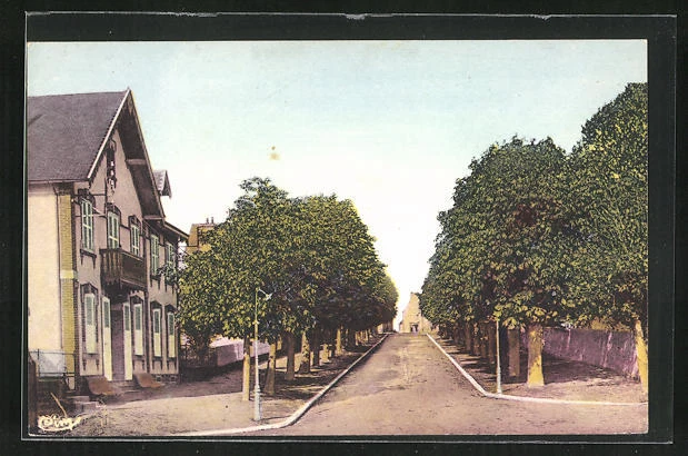 CPA Montmarault, Avenue de la Gare