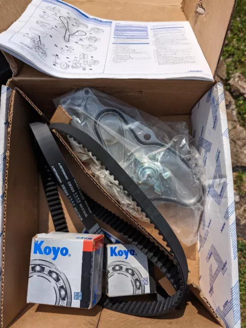 Engine Timing Belt Kit with Water Pump-Eng Code: J35A9 Aisin TKH-002