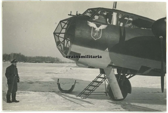 Orig. Foto Junkers Ju 88 Flugzeug m. Wappen 1./124 Flugplatz KEMI Finnland 1942