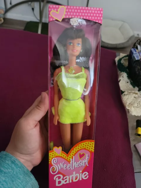 New 1997 "Sweetheart" Barbie Doll - Brunette In Yellow Dress - Nrfb - Sealed