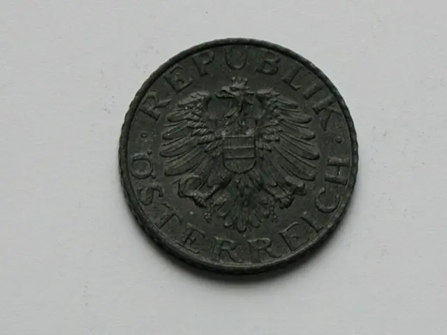 1963 AUSTRIA Zinc Coin - 5 Groschen - AU toned - coat of arms