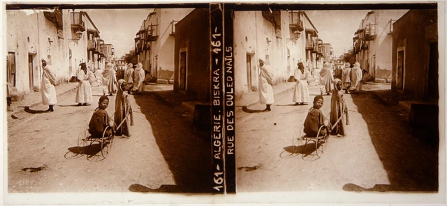 Algérie.Biskra.Rue de Ouleds Nails.Enfant.Vue stereo sur verre 6x13.Glass Stereo