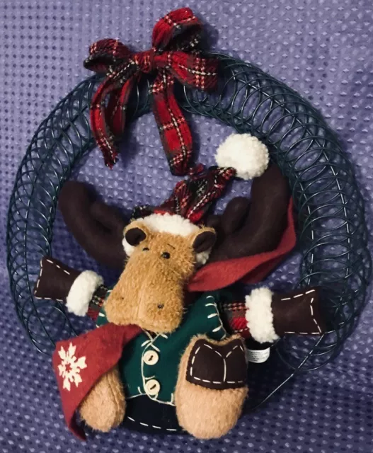 Christmas Plush Moose on Dark GreenCircular Metal Wreath 2