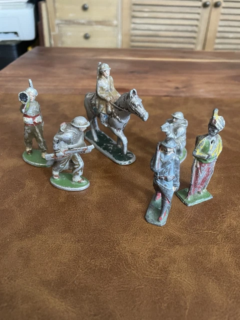 Lot De 9 Figurines Soldats Plomb - Trombone à Cheval Wehrmacht - Suisse