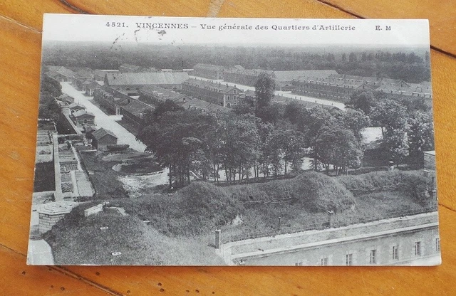Cpa Vincennes - Vue Generale Des Quartiers D Artillerie + Cachet Militaire