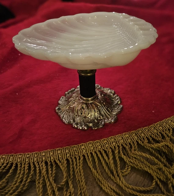 Vintage White Milk Glass  Silver Metal Shell Pedestal  Soap/Trinket Dish Mcm