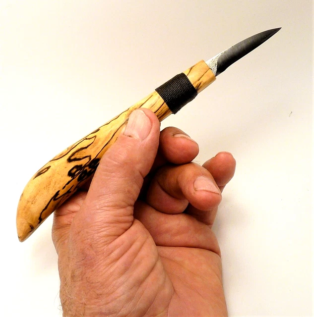 Davis Bros. Cuchillo Personalizado Coleccionable Hecho a Mano Nostalgia S #52 Detalle Tallado en Madera