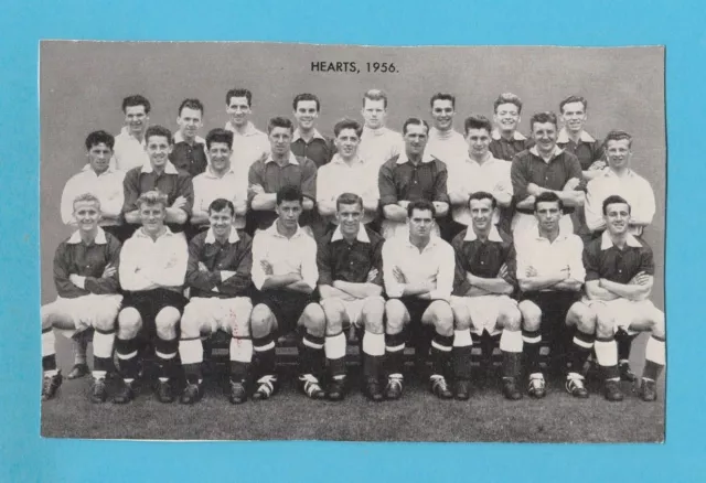 Football - D.c. Thomson - Famous  Teams  Card  -  Hearts  1956  -  1961