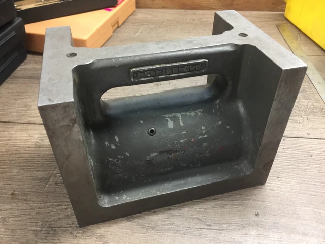 Taft Pierce Magnetic Magnetic Angle Iron  6 1/2 X 4 1/4 X 4 3/4 "