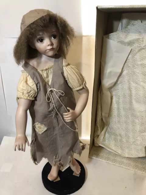 Vtg RARE Les Miserables Porcelain Doll "Little Cosette" #795 *Read*