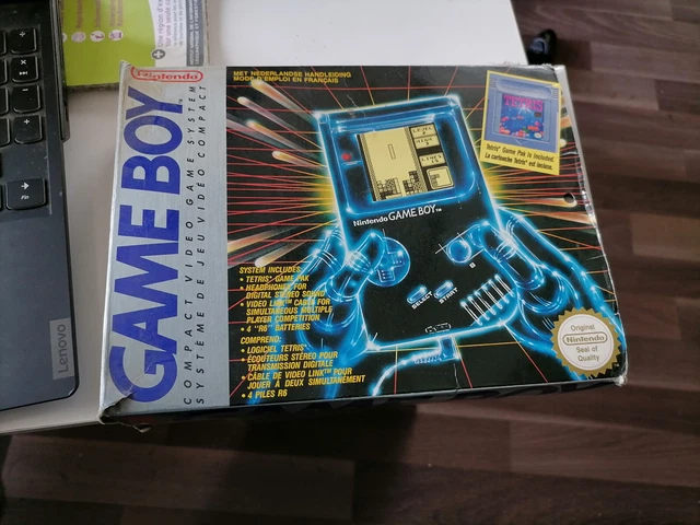game boy pack complet en boite : game boy + cable d'alimentation + cable link