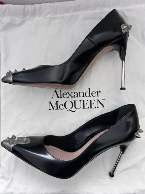 Alexander McQueen women pumps high heel stiletto Spike leather size 39.5 black