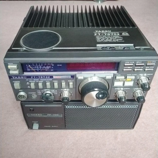YAESU FT 757GX Transceiver with Power Supply FP700 SET Used 379.00