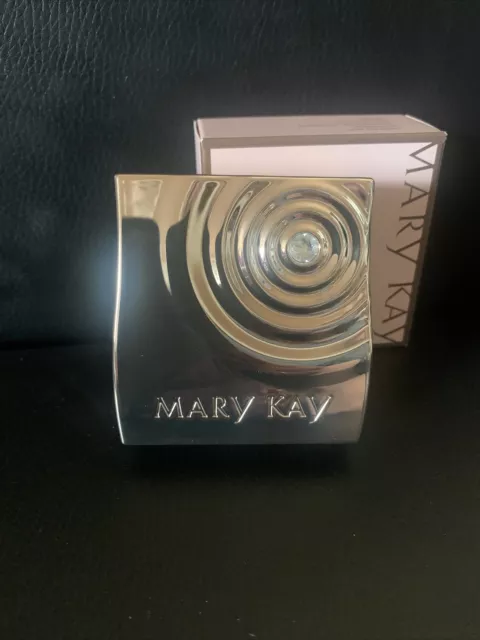Mary Kay Compact Mini Gold Leer