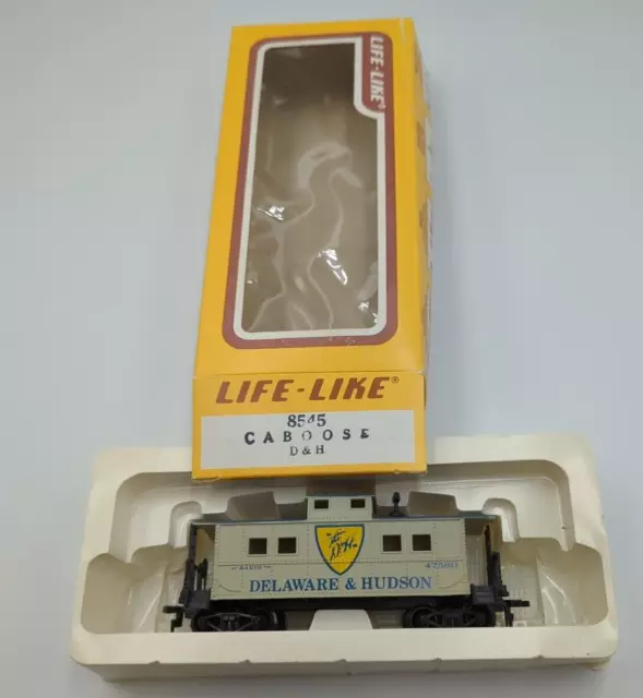 LIFE-LIKE HO Scale Caboose #8545 - Delaware & Hudson #47580 in Original Box