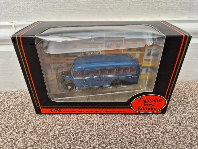 EFE 1/76 - Bedford Vega Premier Watford Diecast Model Bus - 18709