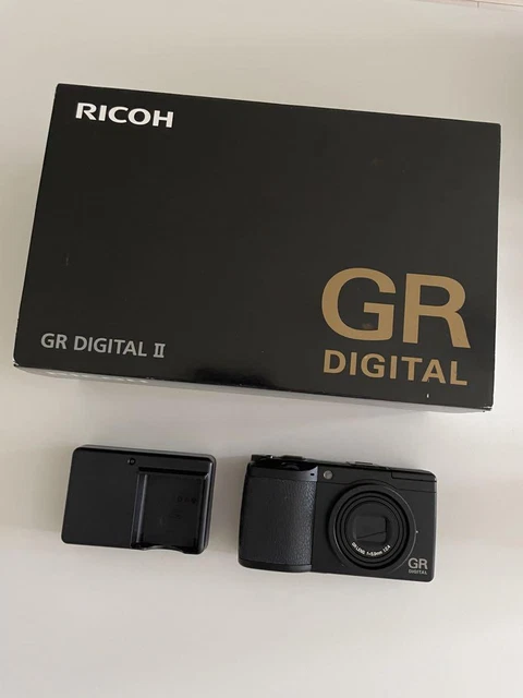 RICOH Digital Camera GR DIGITAL II GRDIGITAL2 10Mega Pixel With box japan