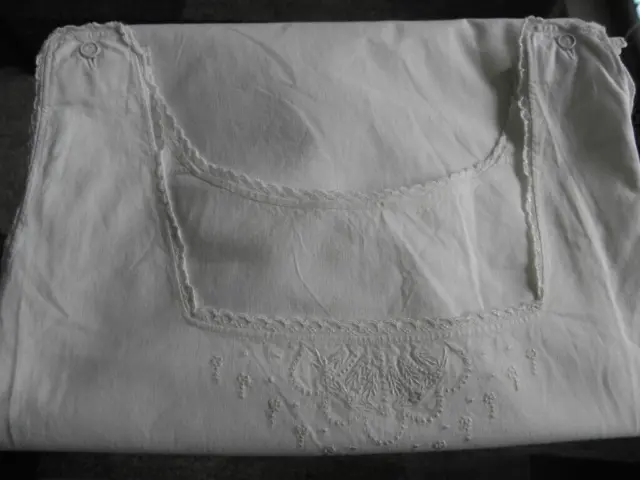 (LP 11) Antikes Nachthemd Unterkleid Baumwolle Wäschespitze tolle Stickerei