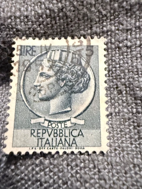 Timbre Italie 'La Siracusana' 5 Lires - 1955-1958 - Rare Et Oblitéré - Philatélie