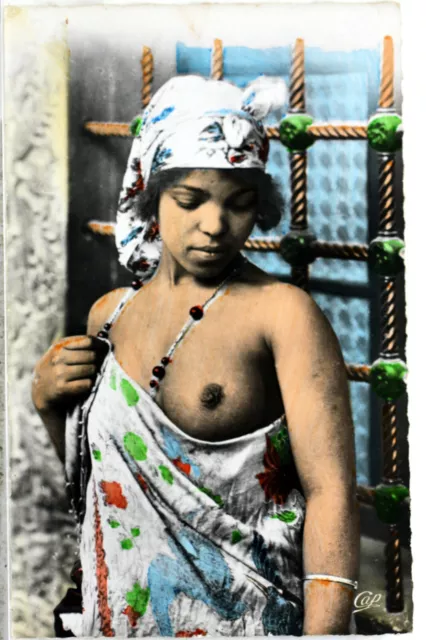 Cpa Maroc  FEMME SEINS NUES EROTISME D EPOQUE     postcard 8884