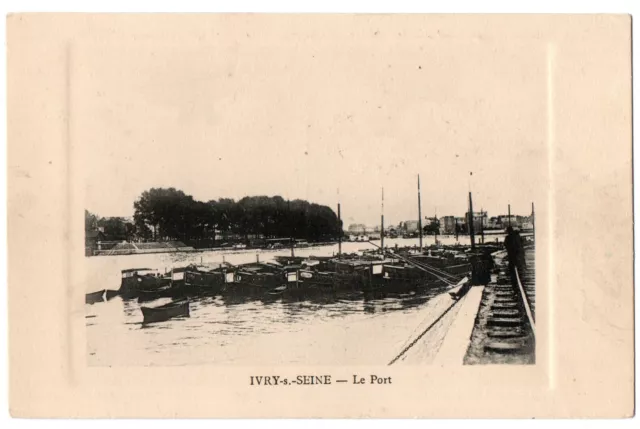 CPA 94 - IVRY SUR SEINE (Val de Marne) - Le Port