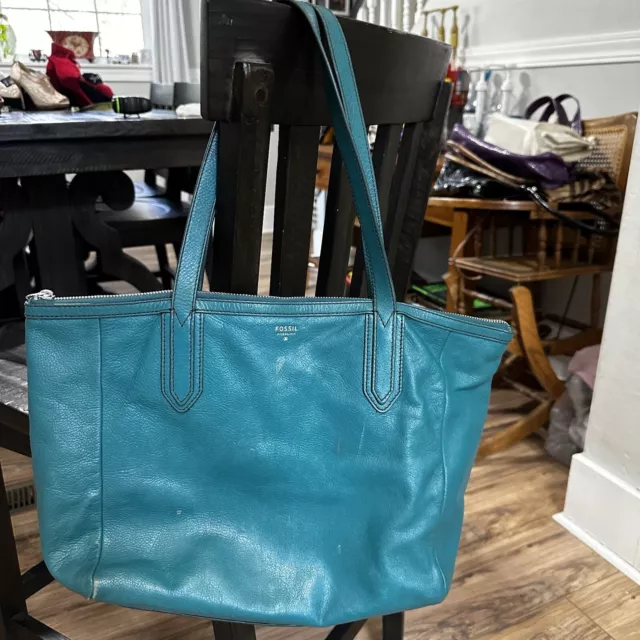 Fossil Large Green  Leather Double Handled Tote Bag With Bottom Studs And Pocket