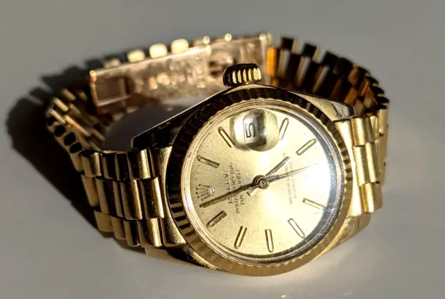Rolex Ladies Oyster Perpetual Datejust 18k Yellow Gold Automatic 26mm Watch