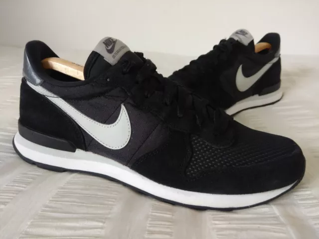 Nike Internationalist Black Grey Trainers Suede Mesh Running Shoes Mens UK 8.5