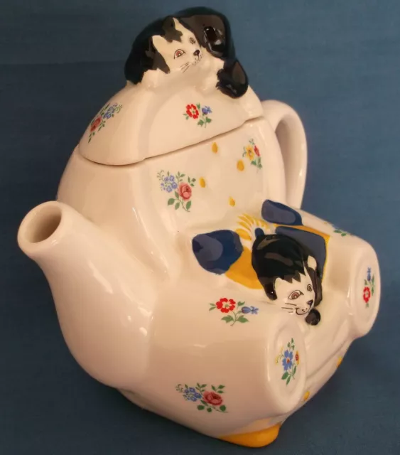 Vintage Wade Cats Armchair Ditzy Floral Feline Collection Teapot Judith Wootton 3