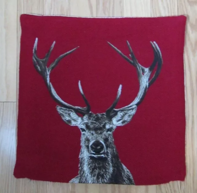 HINES of Oxford England Deer Pillow Sham 18 x 18; Christmas