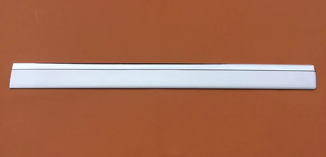 07-14 Chevy Suburban LTZ Passenger Front Exterior Door Trim Molding Silver OEM *