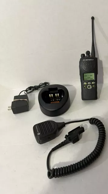 Motorola XTS2500 II UHF P25 Digital GMRS FRS LAPD POLICE LASD SHERIFF LACO FIRE