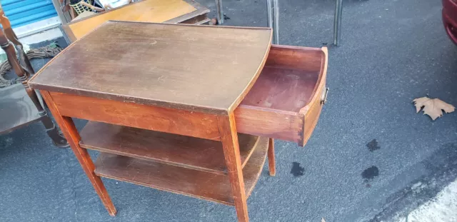 Mid Century Mahogany Hepplewhite End Table by Mersman