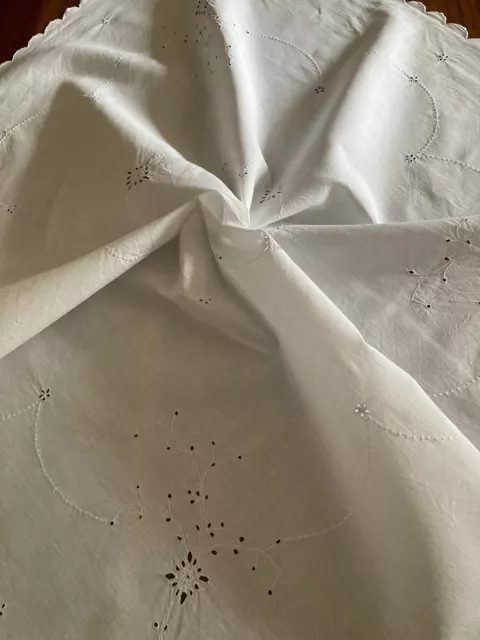 Pretty Vintage White Linen Hand Embroidered Eyelets Tablecloth Scalloped Edge