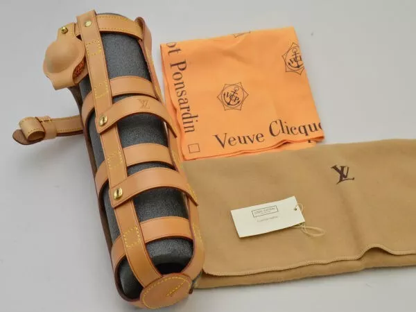 VINTAGE VEUVE CLICQUOT By Louis Vuitton Champagne Travel Case La Grande  Dame $250.00 - PicClick