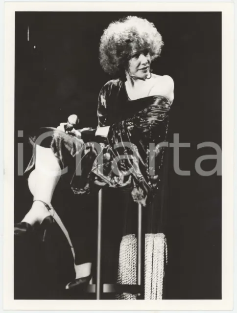 1985 ca ITALIA MUSICA - Ornella VANONI Ritratto della cantante - Foto 18x24 (17)