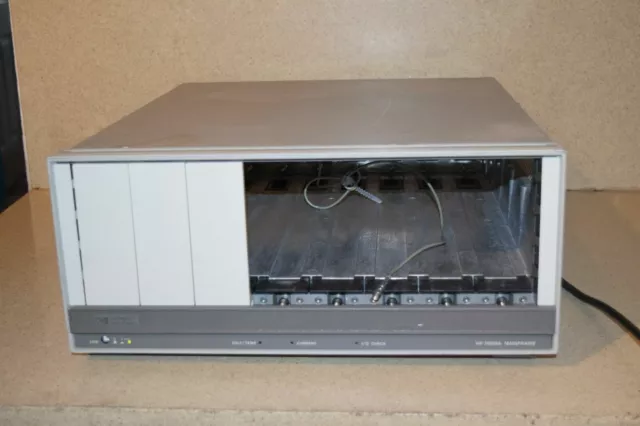 Hewlett Packard 70001A Mainframe (My1)