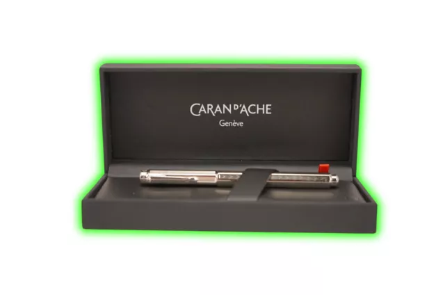 Caran d'Ache 958.286 d'ACHE Füller Füllfederhalter ECRIDOR CHEVRON mit Etui