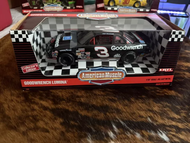 ERTL AMERICAN MUSCLE Goodwrench Lumina, Dale Earnhardt #3