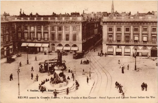 CPA REIMS avant la Grande Guerre - Place Royale et Rue Carnot-Royal (742973)