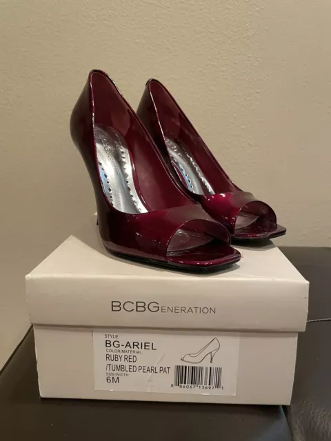 Women’s BCBG Ruby Red Peep Toe Pumps Size 6