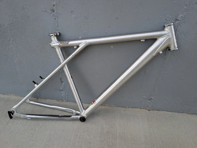 VINTAGE GT RICOCHET Frame 1997 MTB Mountain Bike 7000 Alloy Silver