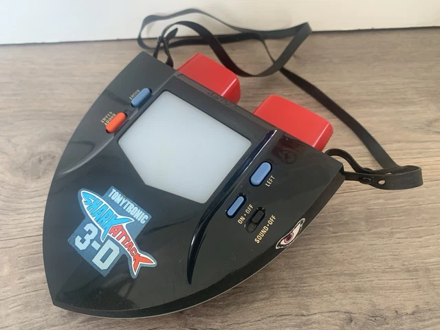 TOMYTRONIC 3D SHARK Attack Vintage 1983 LED Retro 80’s Game - v.nice ...