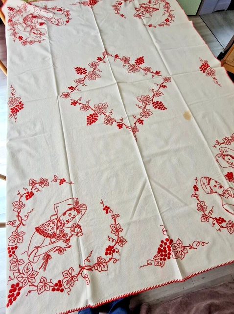 Petite Nappe carrée vintage shabby brodée romantique fleurs et dentelle richelieu 85x85 cm - Linge de maison