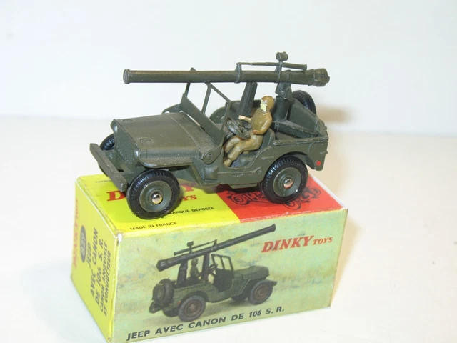 DINKY TOYS MILITAIRE GMC Dépannage en bon état, et 3 soldats Starlux