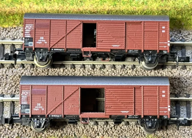 Minitrix 13625 Spur N DB Gedeckter Güterwagen mit Schiebetür 2x Set Konvolut