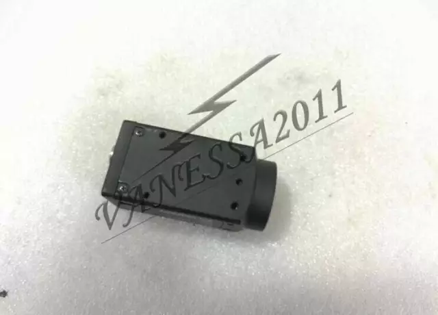 1PCS Keyence CCD Industrial Camera CV-H035M