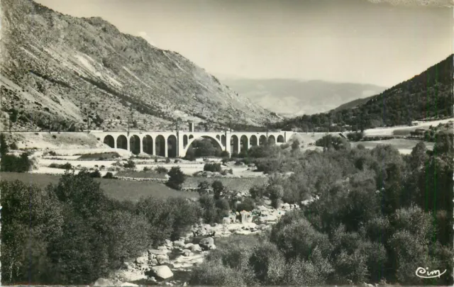 LATOUR DE CAROL le viaduc