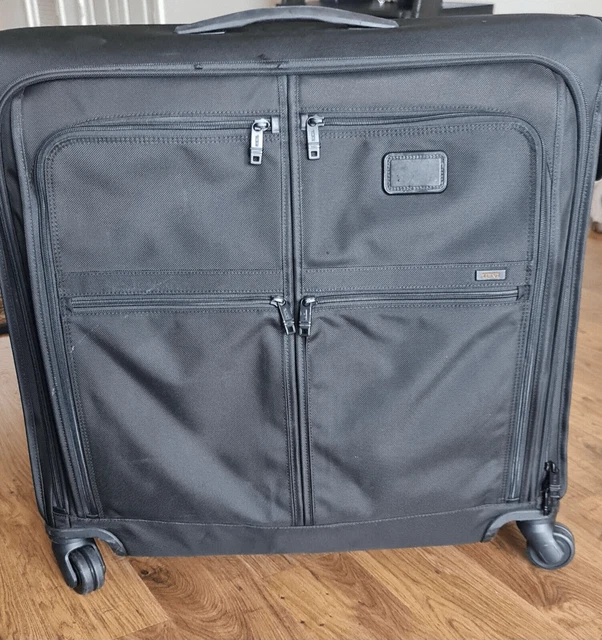 Tumi Alpha 2 Extended/Long Trip 4 Swivel Wheeled Garment Bag Black $1295 Retail