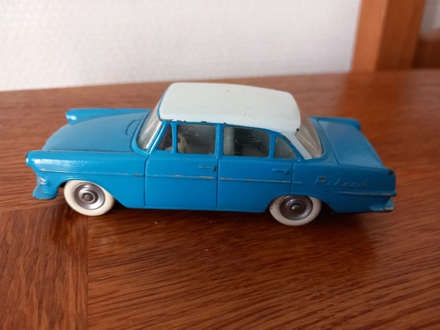 Dinky Toys Opel Rekord N°554 Miniature 1/43 Avec Boîte D'origine, Excellent état